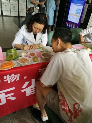 全民营养周 省医专家义诊，共筑健康防线